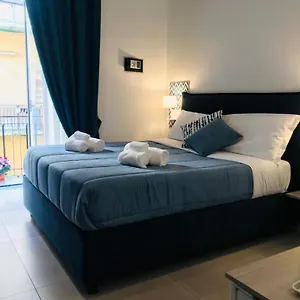 To Do 2*, Nápoly Olaszország